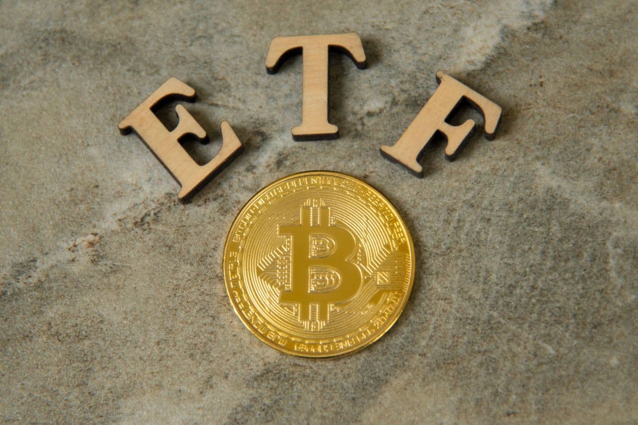 Bitcoin ETFs Draw $250M After Rate Cut Hints at Jackson Hole