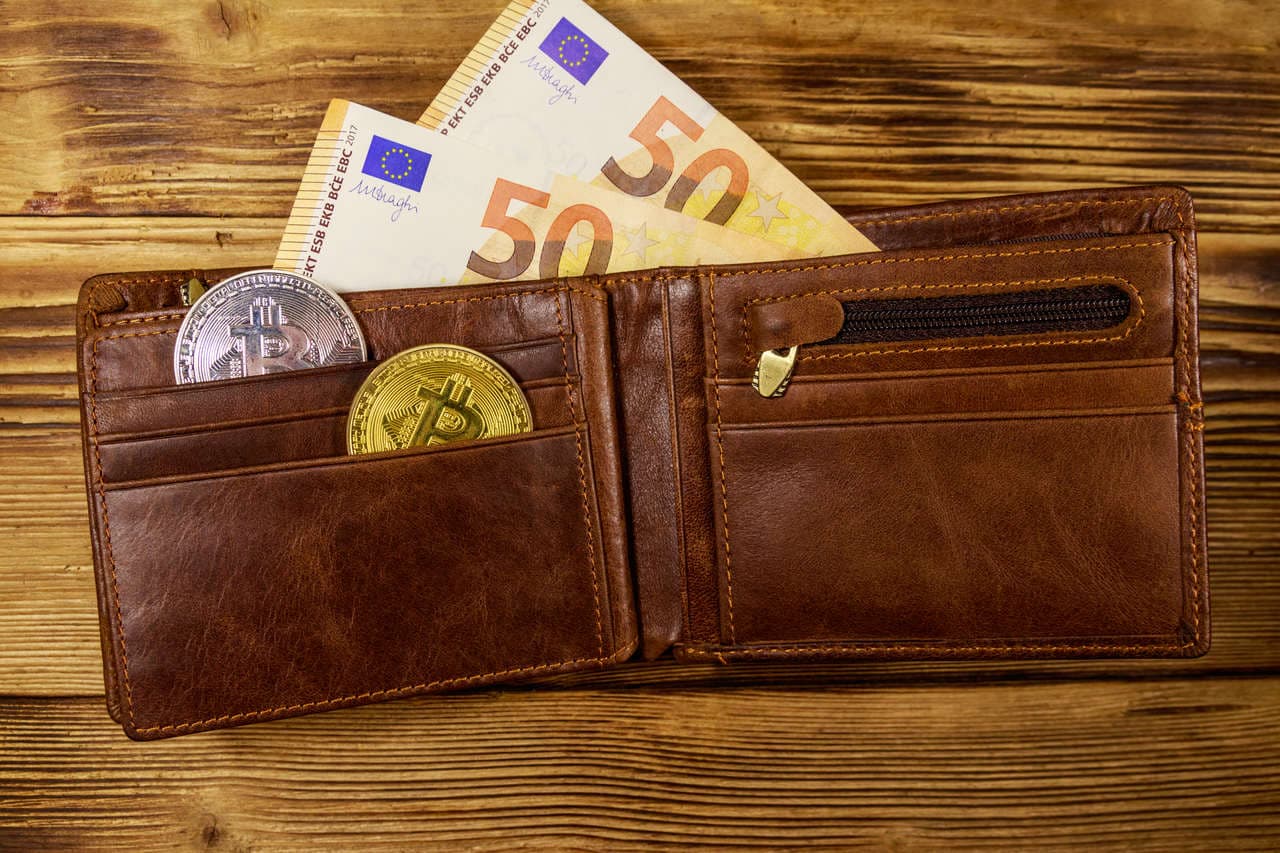 Some crypto platforms offer a Bitcoin Saving Plan...We put them to the test, here are the top winners